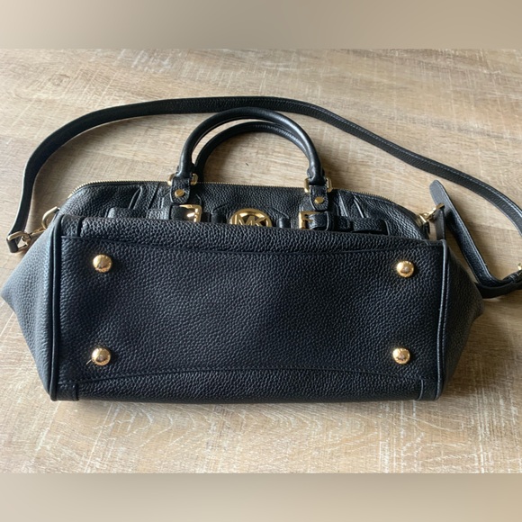 Michael Kors Hudson Black Pebbled Leather Shoulder Bag Purse EXCELLENT - Picture 15 of 16